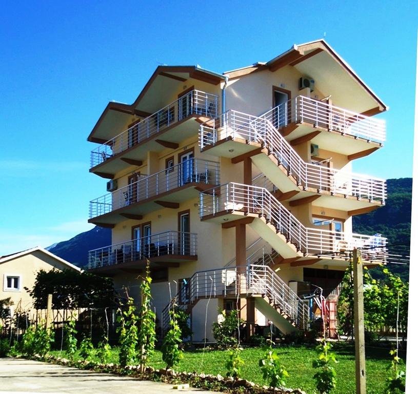 Apartments Nedovic-Jaz Budva Phòng bức ảnh